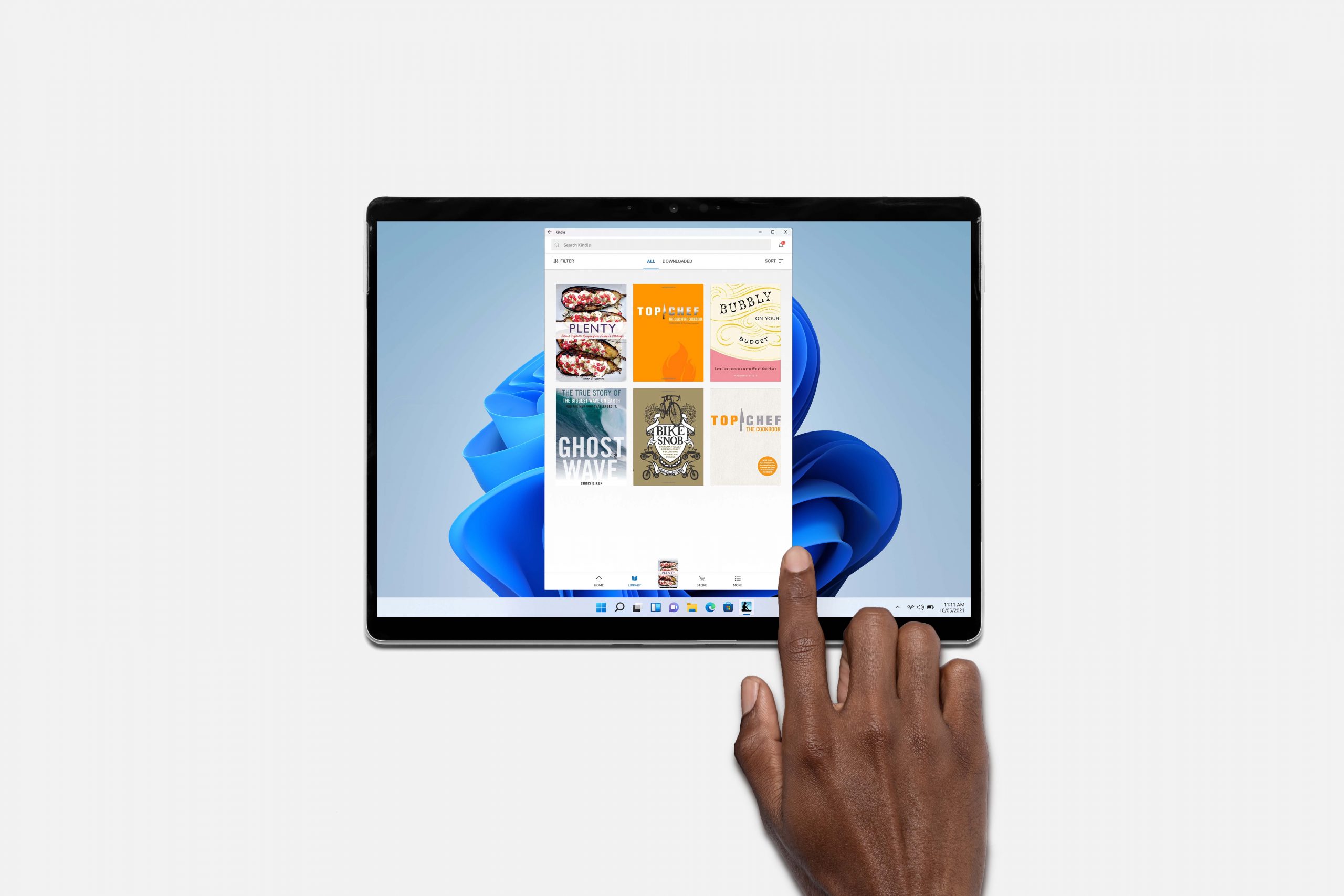 実行したAndroidアプリはそれぞれ独立したウィンドウを持ち、あたかもWindowsアプリのように操作できる