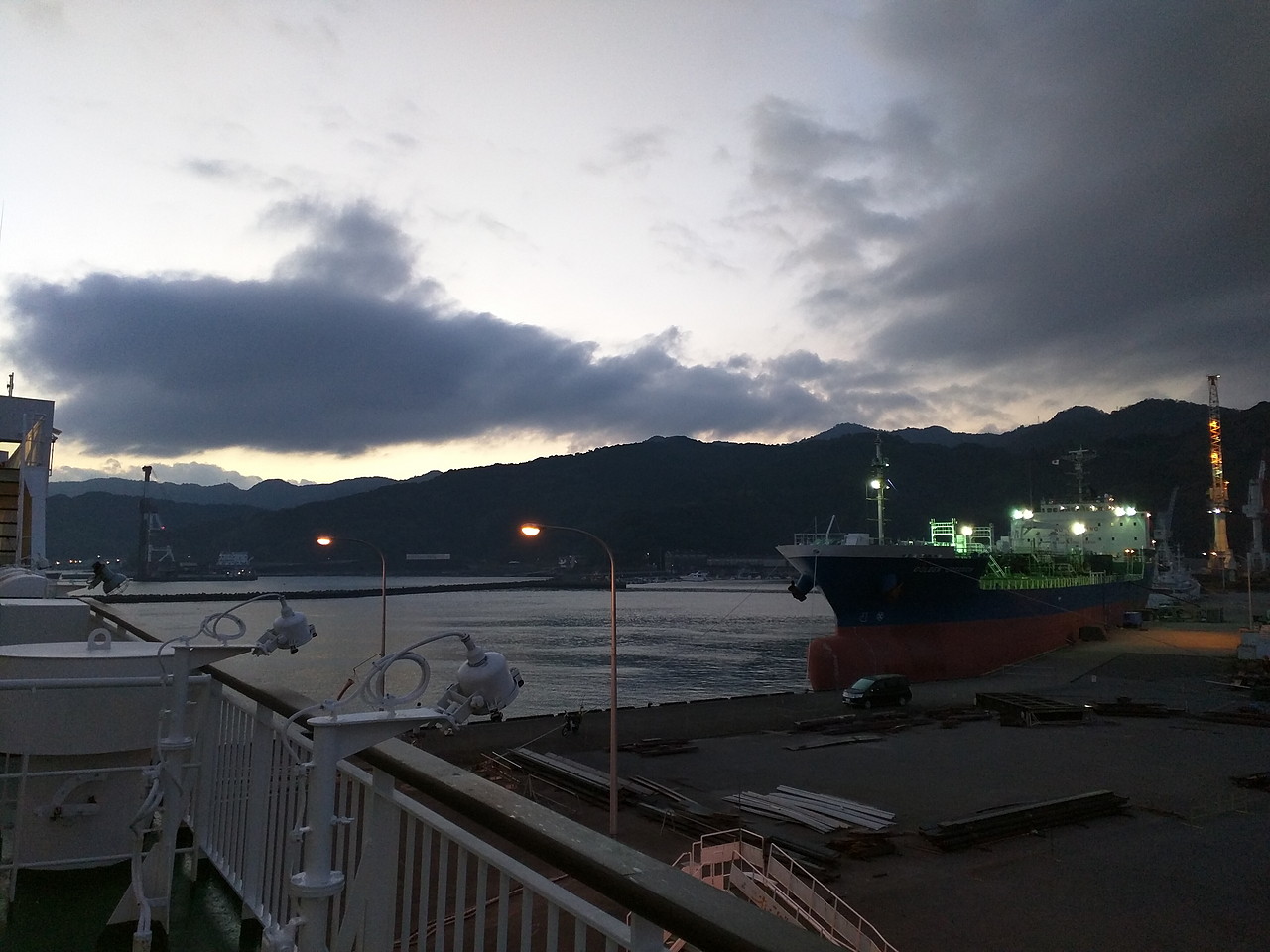 朝の臼杵港（大分）