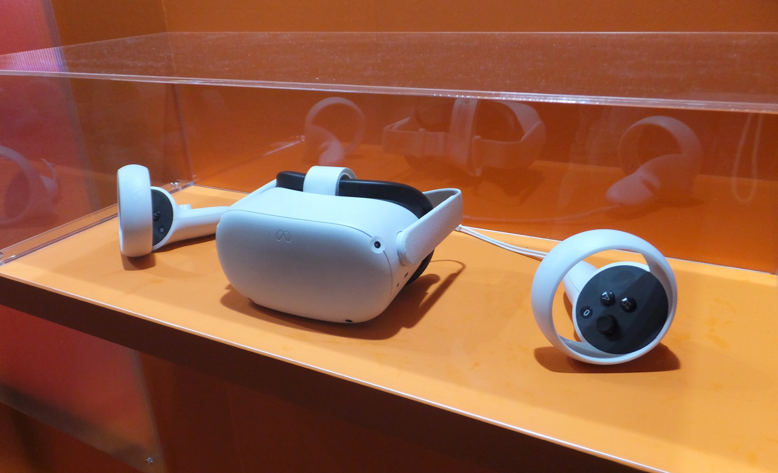 「Project Cambria」が発売された後も引き続き、主力デバイスになるという「Meta Quest 2」