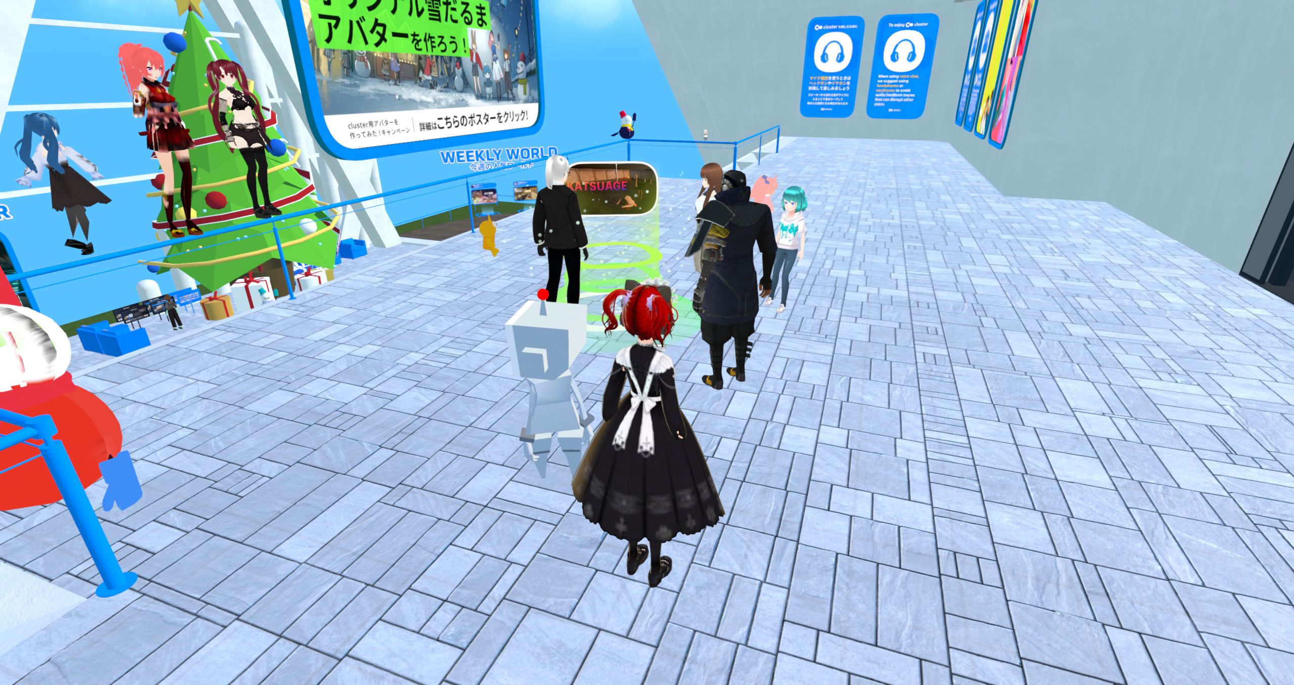 「cluster」には「Cluster Lobby」（ロビー）というワールドに公式スタッフがいたり、有志の住民たちが初心者向けに案内をしてくれます。何をすればよいかわからなくても遊びにいける気軽な世界です