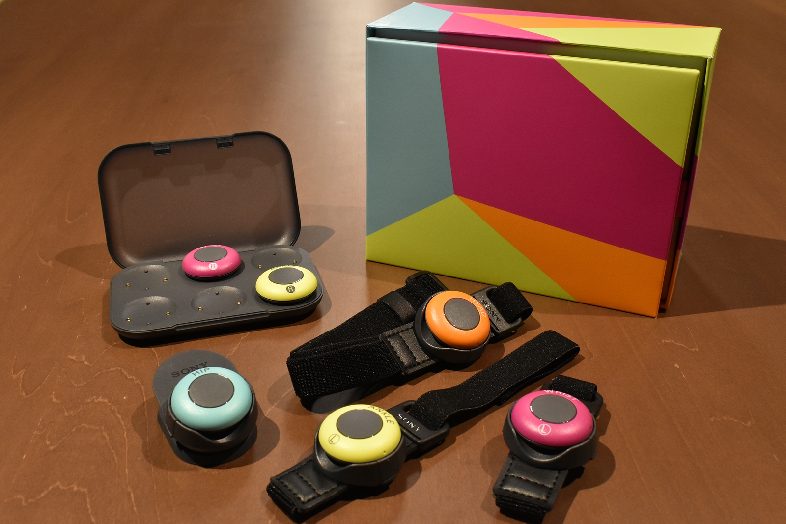 「mocopi」が窓の杜編集部にもやってきました