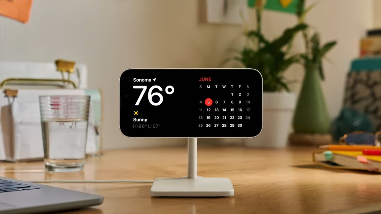 「iOS 17」で新たに搭載される「スタンバイ」