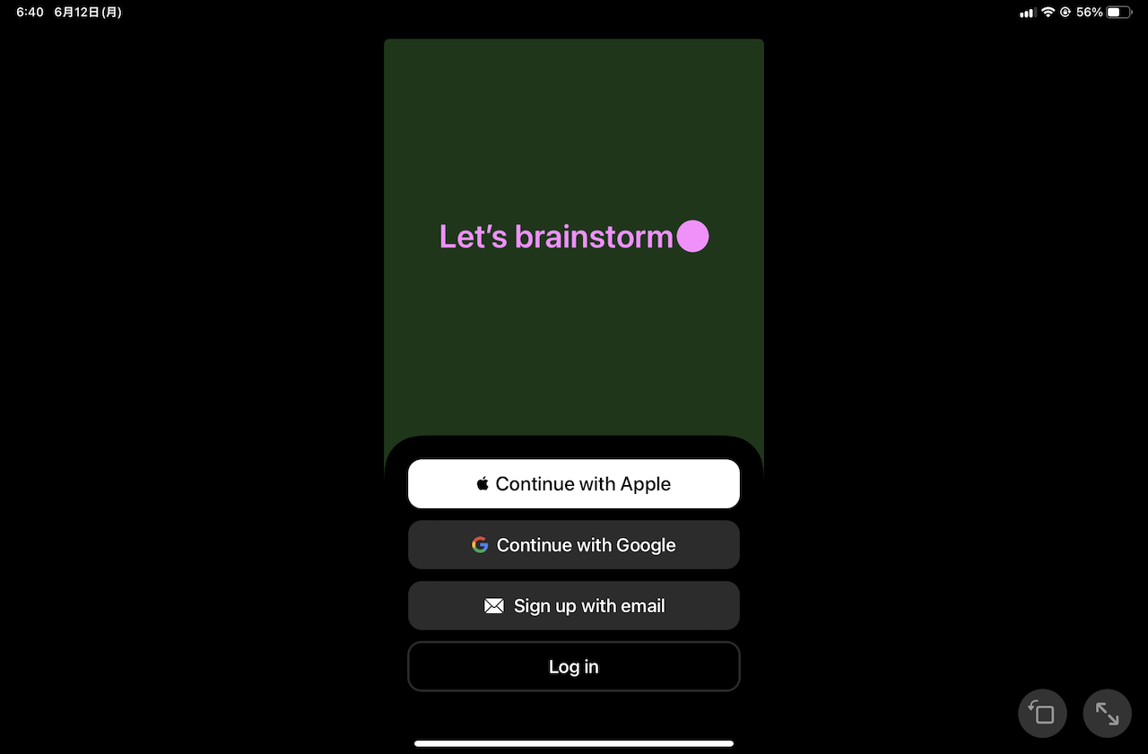 初期リリースではiPhoneとの互換モードで動作していた
