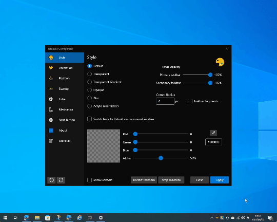 タスクバーのボタンを中央寄せに。アプリは専用の設定画面で起動・停止・再起動が可能だ