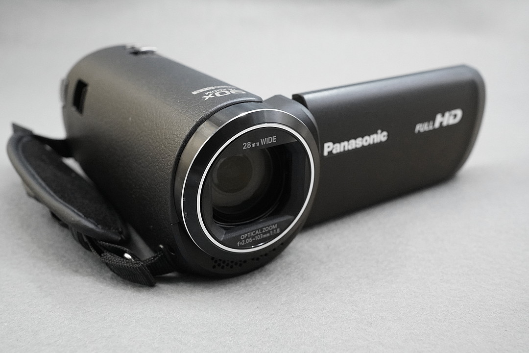 今年発売のビデオカメラ、パナソニック「HC-V495M」