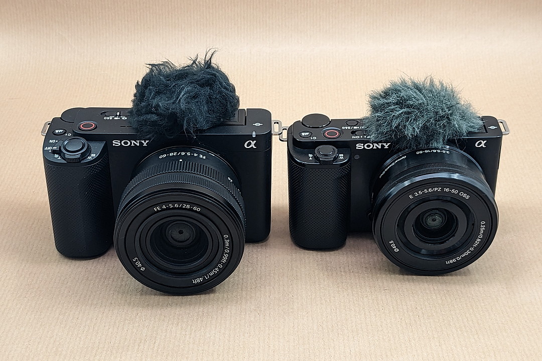 動画撮影に強いデジタルカメラの例。ソニー「ZV-E1」(左)、「ZV-E10」