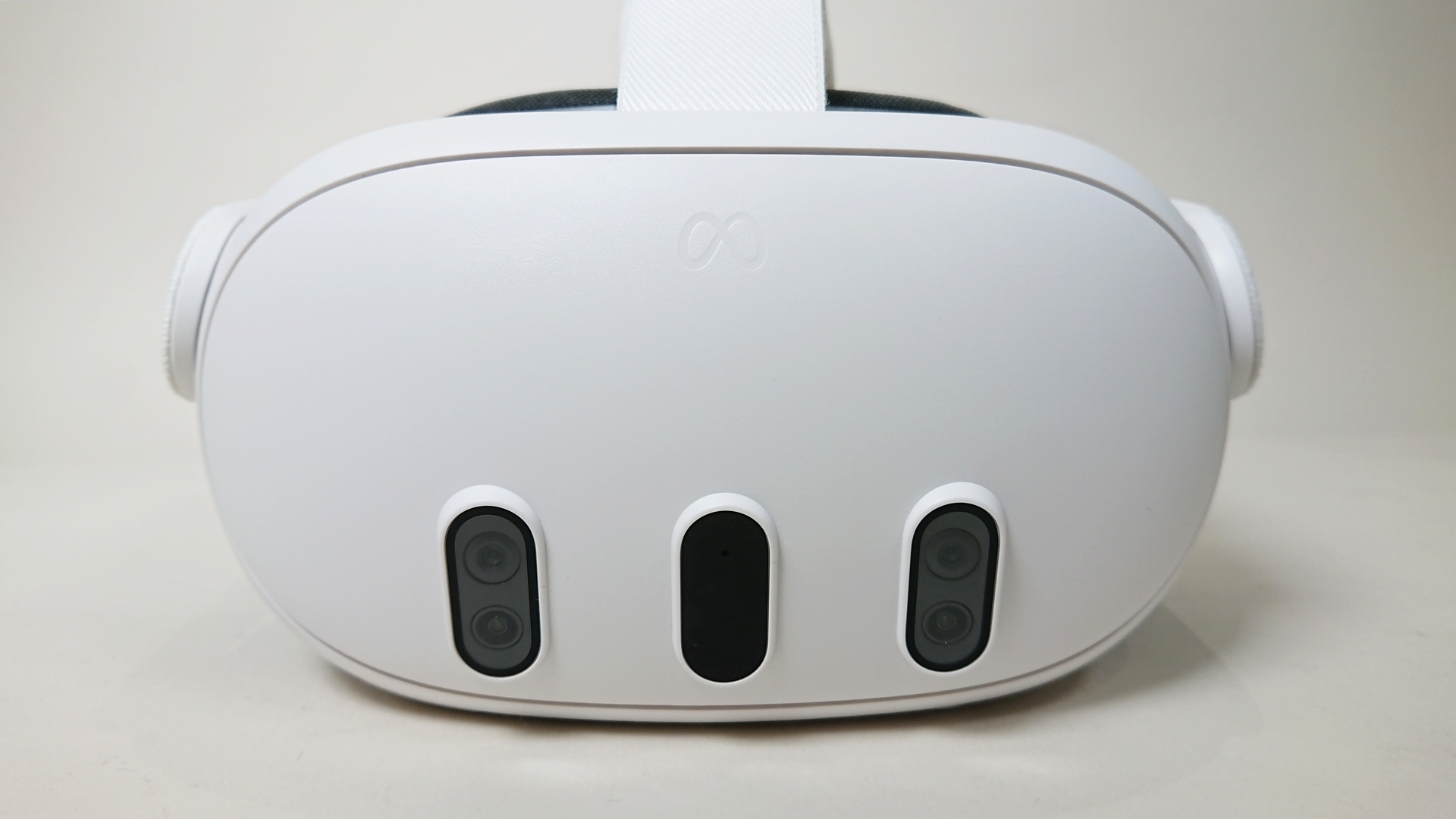 「Meta Quest Pro」で採用された外向きの高解像度カメラ