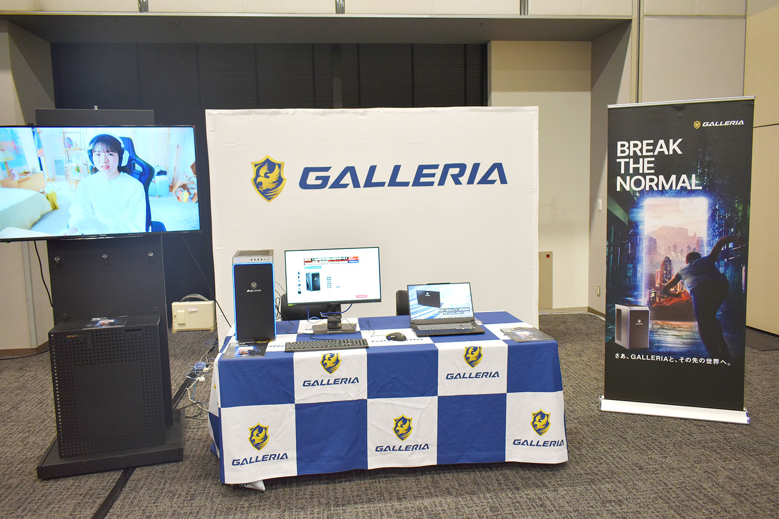 サードウェーブのブースでは。GeForce RTX 4090を搭載したゲーミングPC「GALLERIA」を展示していた