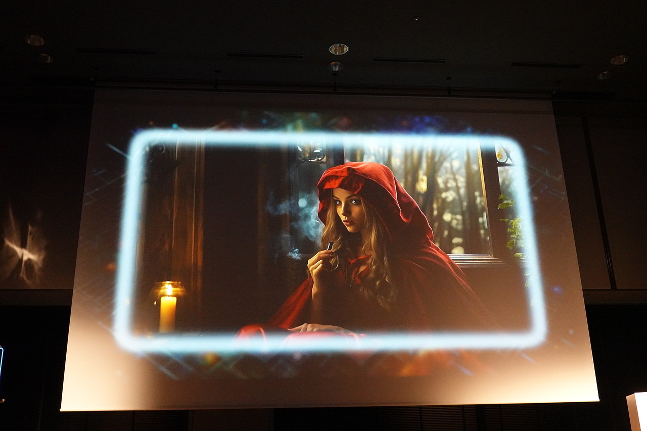 「Midjourney」のZoom機能を使って画像を拡張していく。