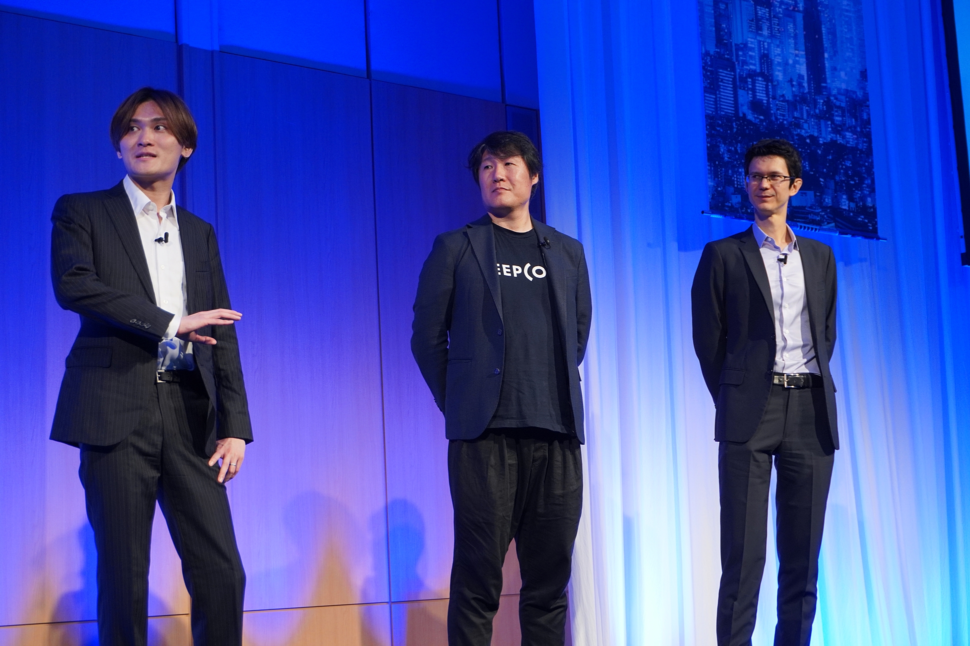 審査に協力したベンチャーキャピタリストの3名。本セッション前に実施された基調講演の場に登壇した