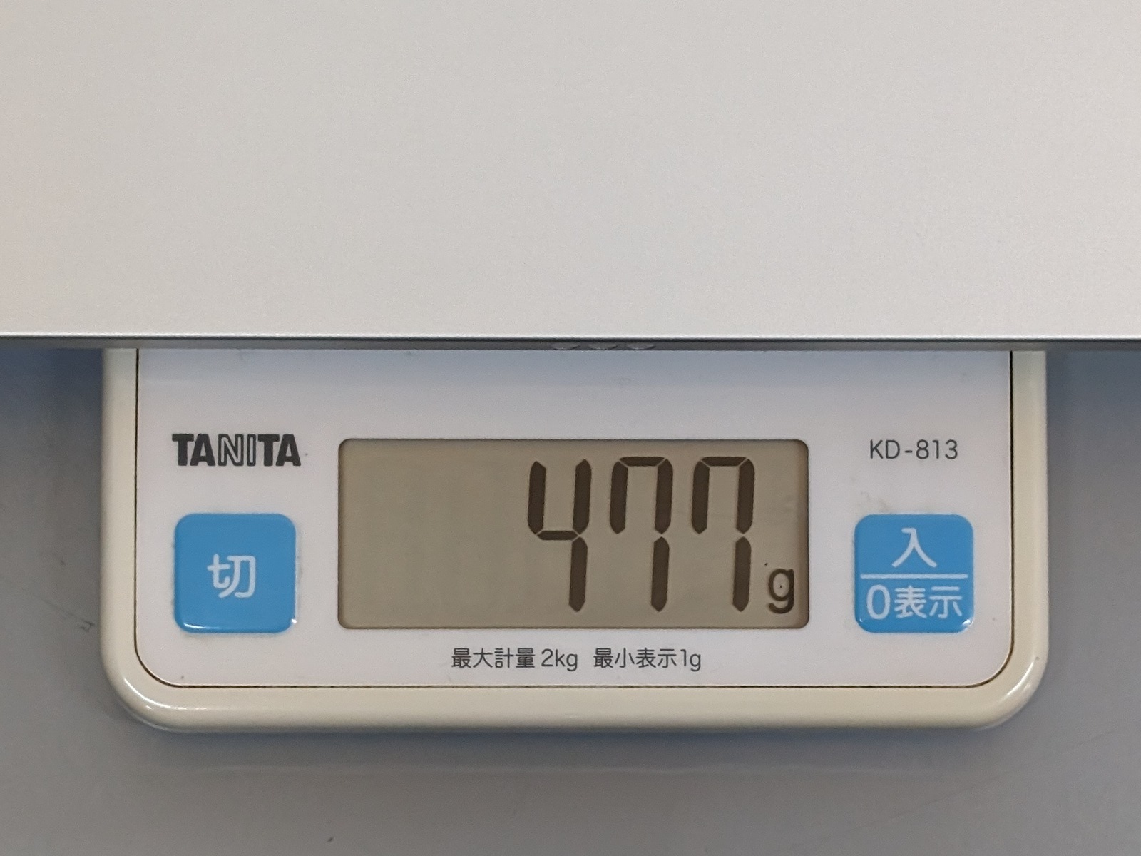 「iPad」は実測477g。ほぼイーブンと言っていいだろう