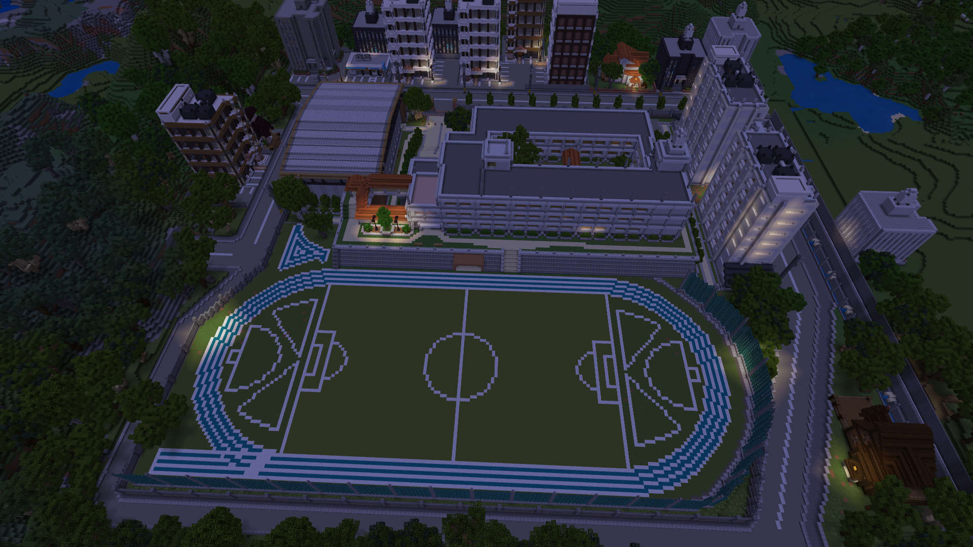 舞台となる学校には、七不思議以外にも怪異が散らばっている