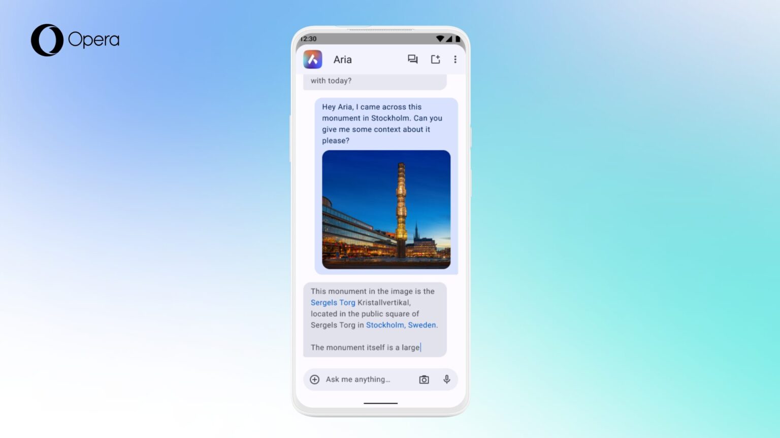 旅行先にあった記念碑について写真でAriaに質問