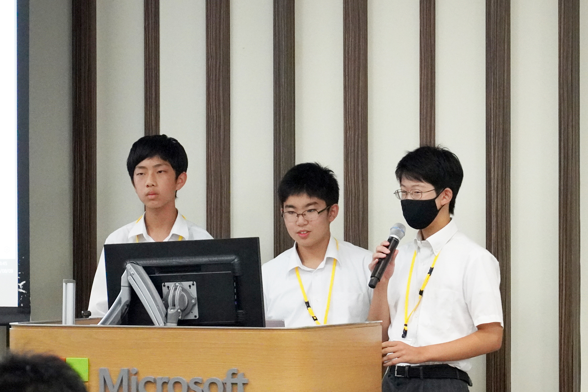 都立三鷹中等教育学校のグループ「三鷹のゆかいな仲間たち」