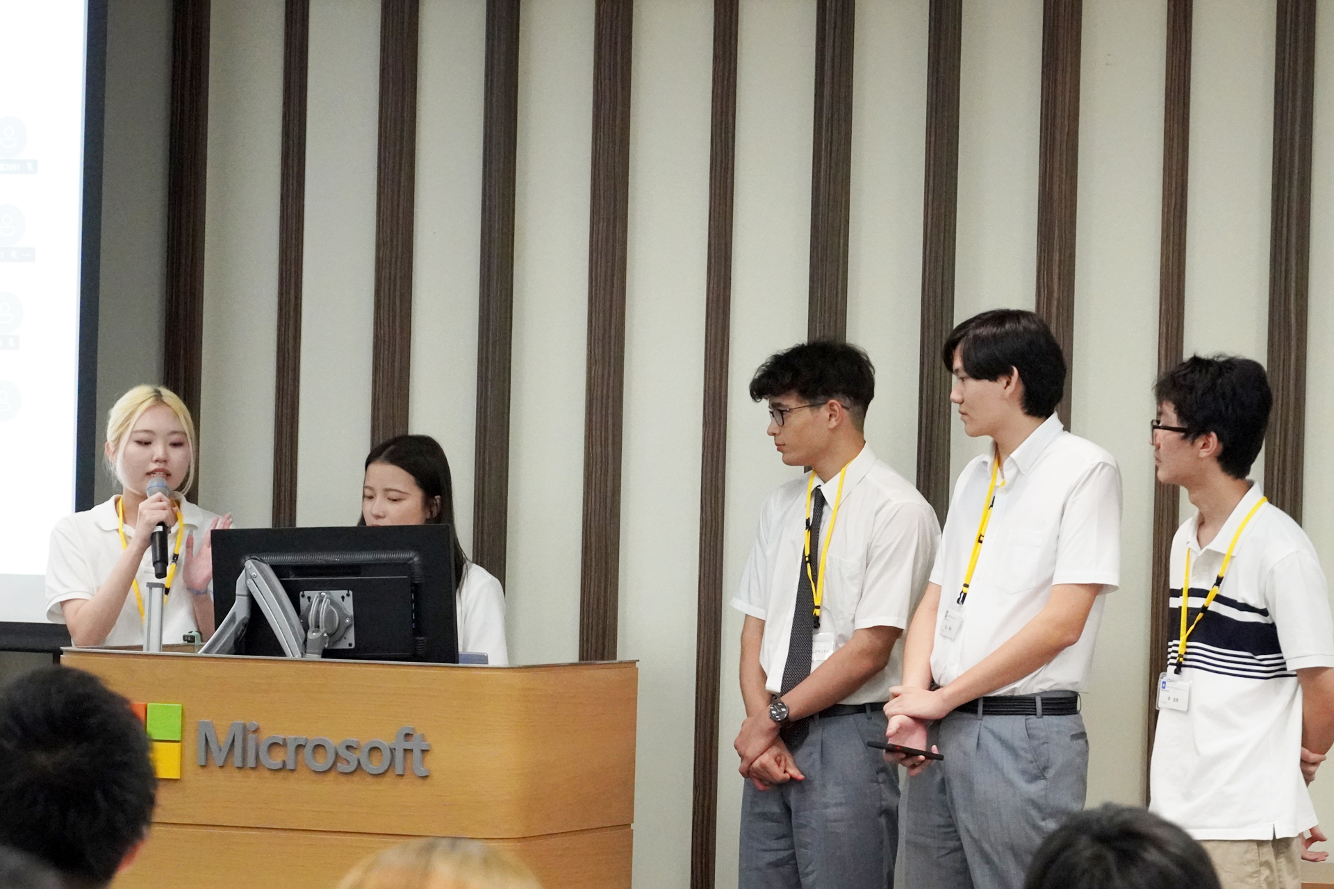 都立国際高等学校の「Power Rangers」