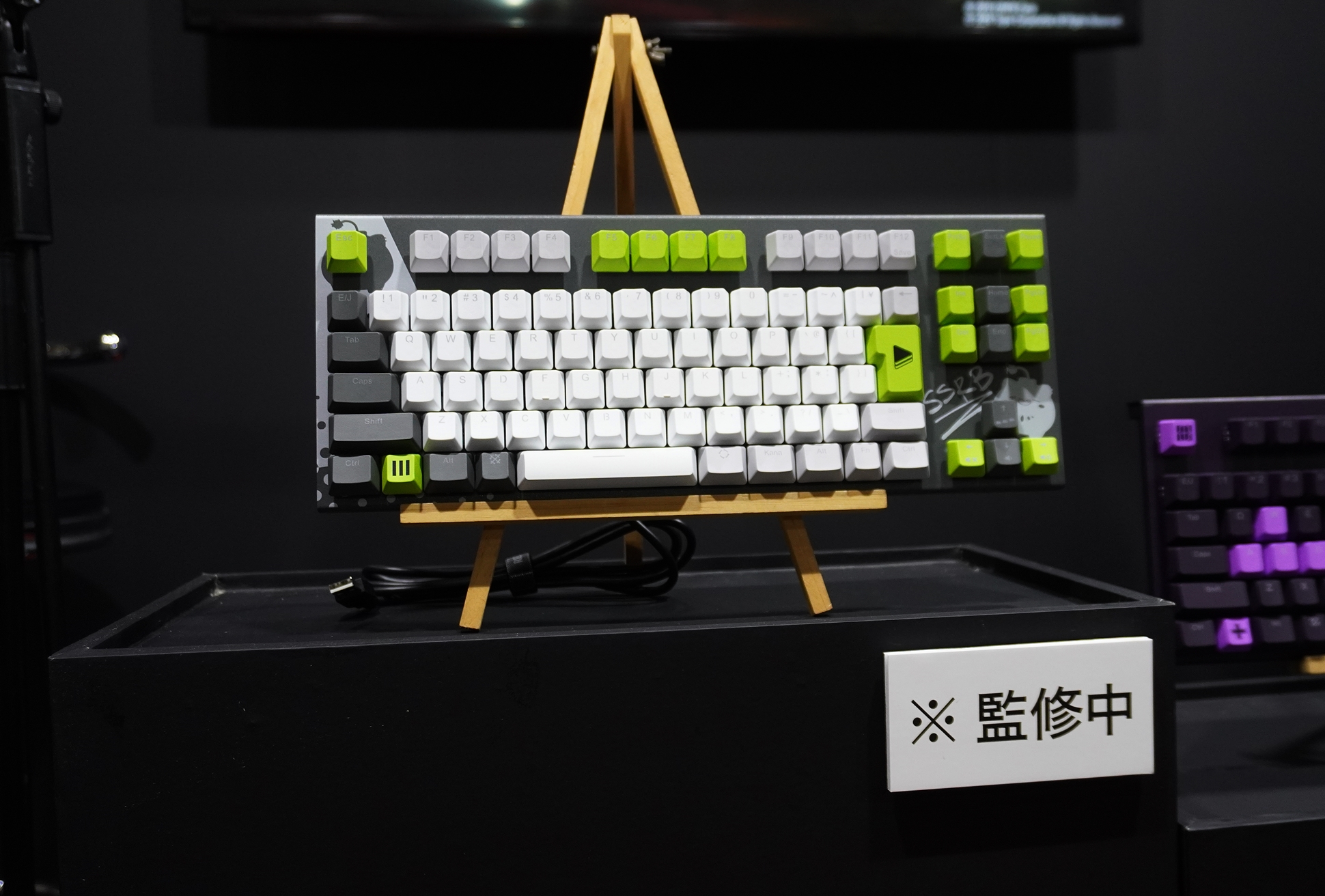 REALFORCE × hololive GX1 Keyboard 獅白ぼたん モデル（※披露されたのは監修中モデル）