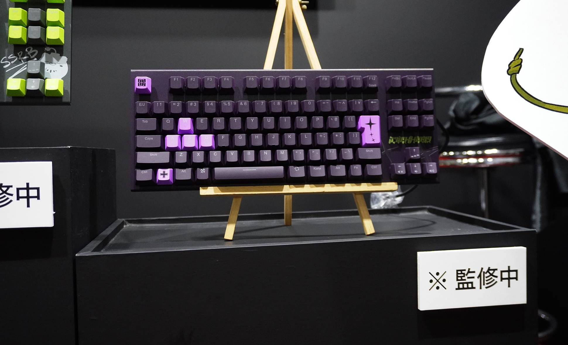 REALFORCE × hololive GX1 Keyboard ラプラス・ダークネス モデル（※披露されたのは監修中モデル）