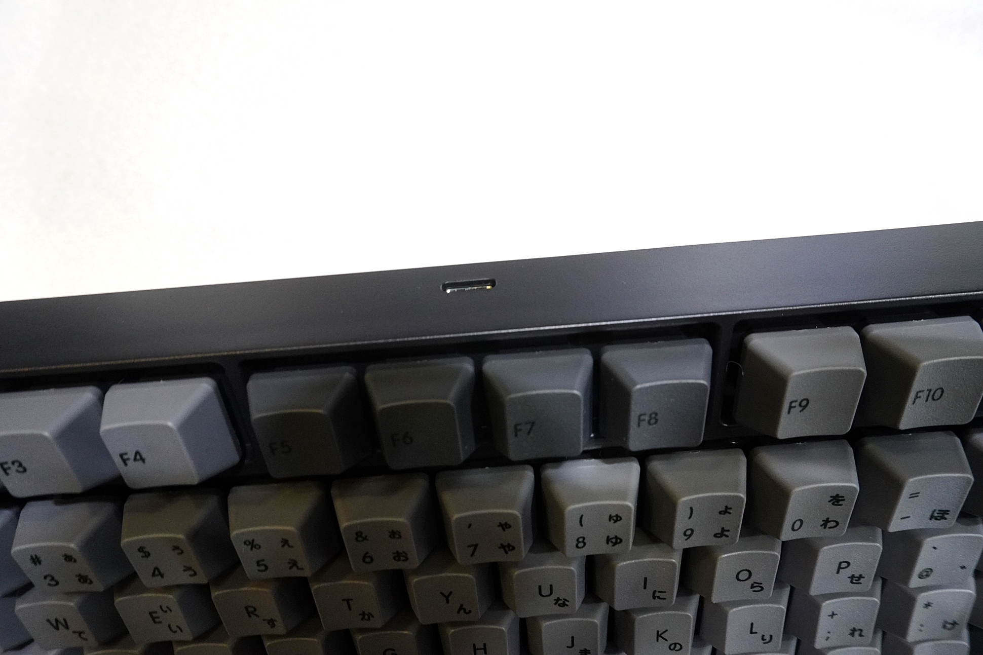 ワイヤレス接続のほか、USB有線にも対応