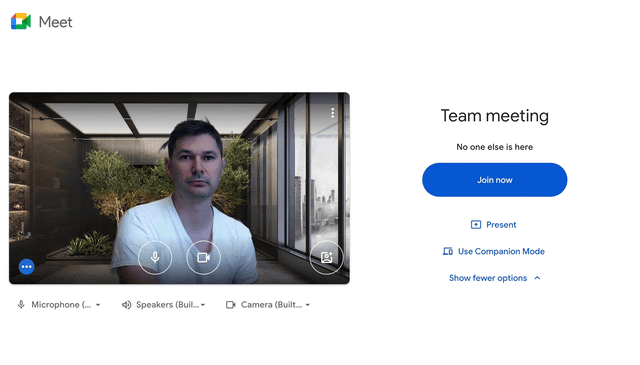 自動でユーザーが中央に見えるようにフレーミング