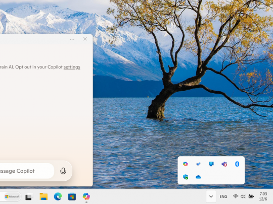 ネイティブアプリ化され、タスクトレイに常駐