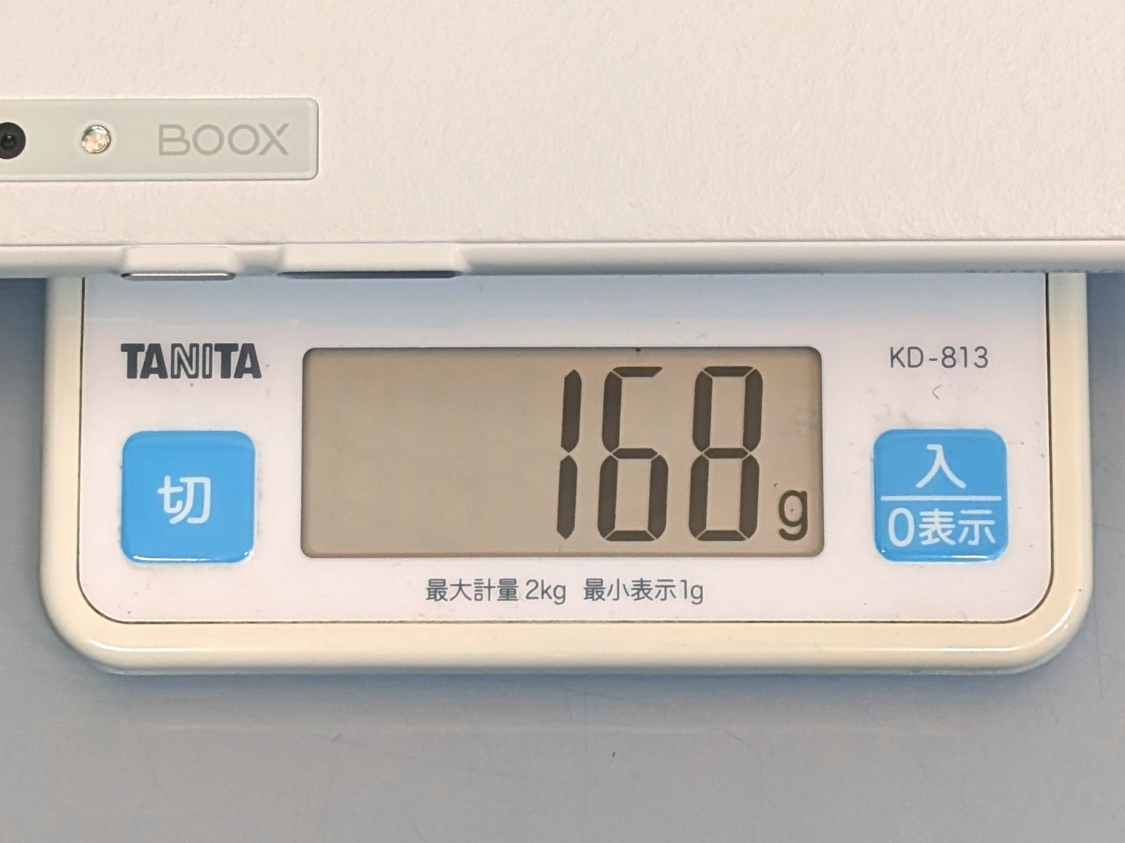 BOOX Palma 2は公称170g、実測で168g