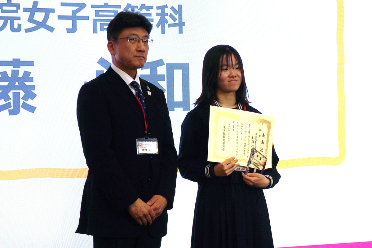 加藤心和さん（右）