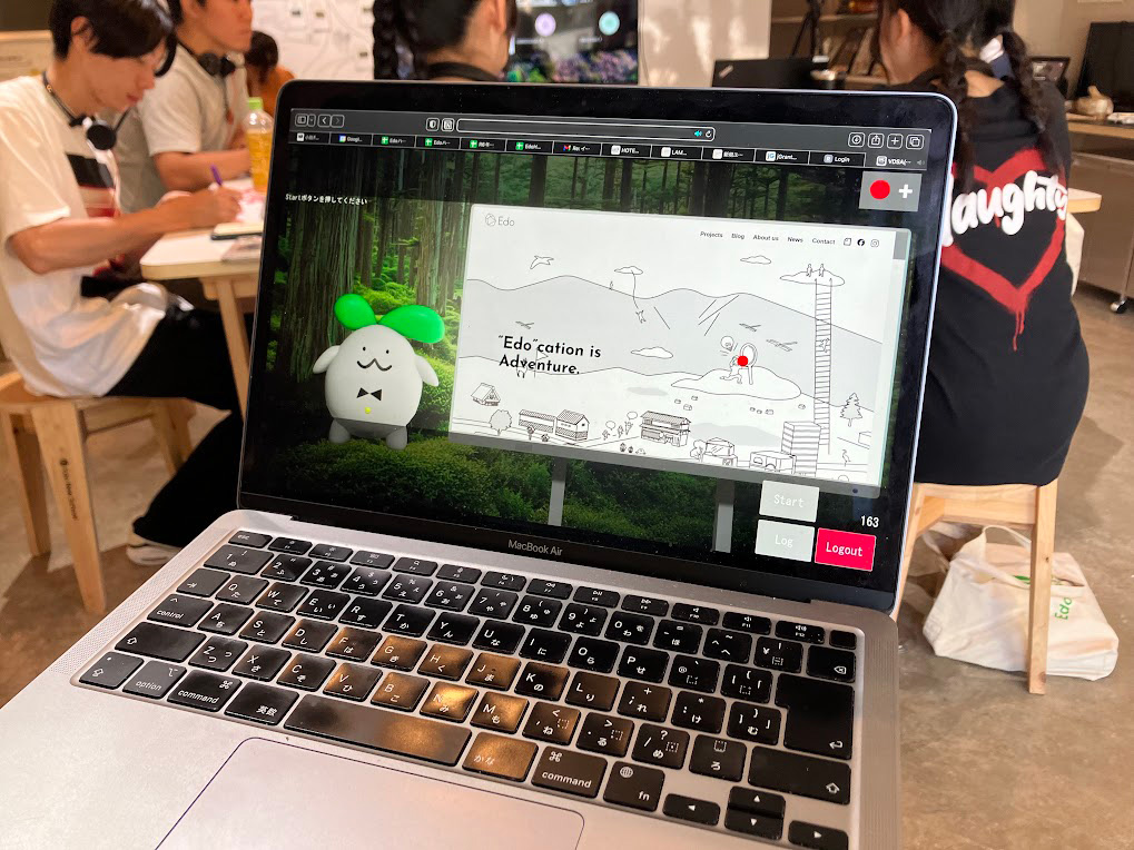 リコーはEdoとイトーキが開発した<a href="https://jp.ricoh.com/release/2024/1106_1" class="n" target="_blank">対話型AIサービス「ぐりん」にAIエージェントを提供</a>。生徒の学習を支援する