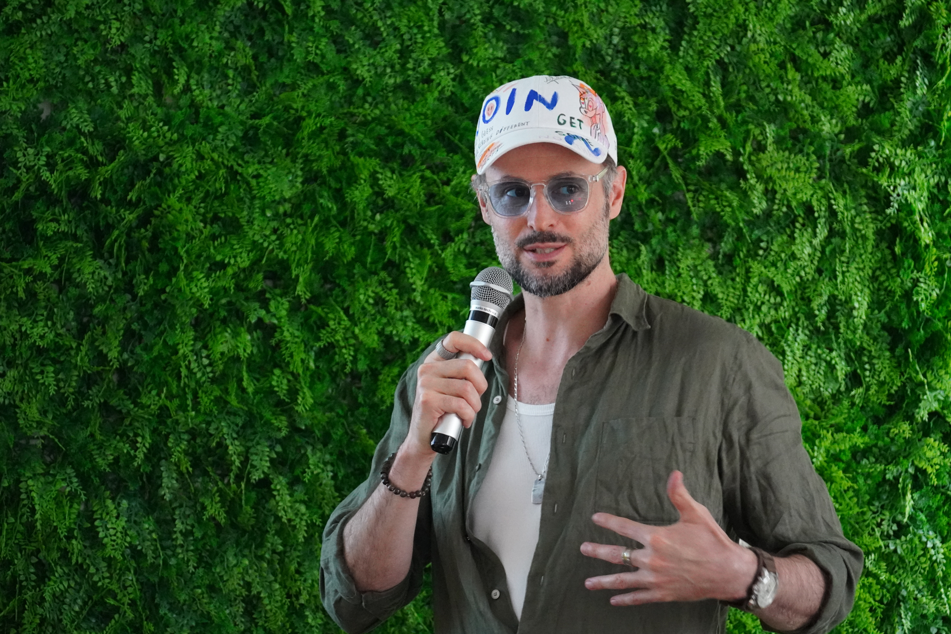 映像作家 イヴ・ダルビエ（Yves Dalbiez）氏