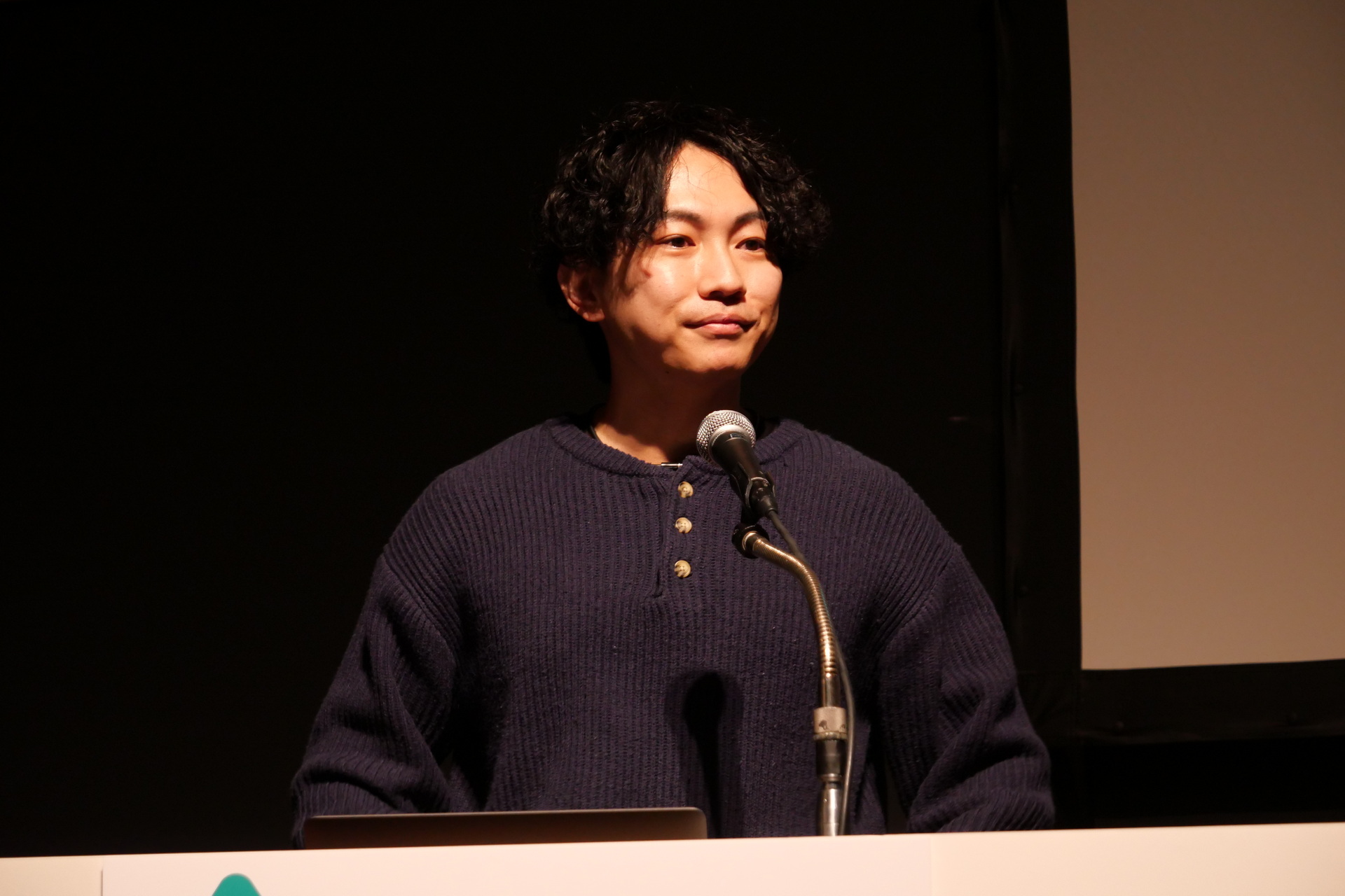 「内宇宙標本」の作者、ババヘイ氏