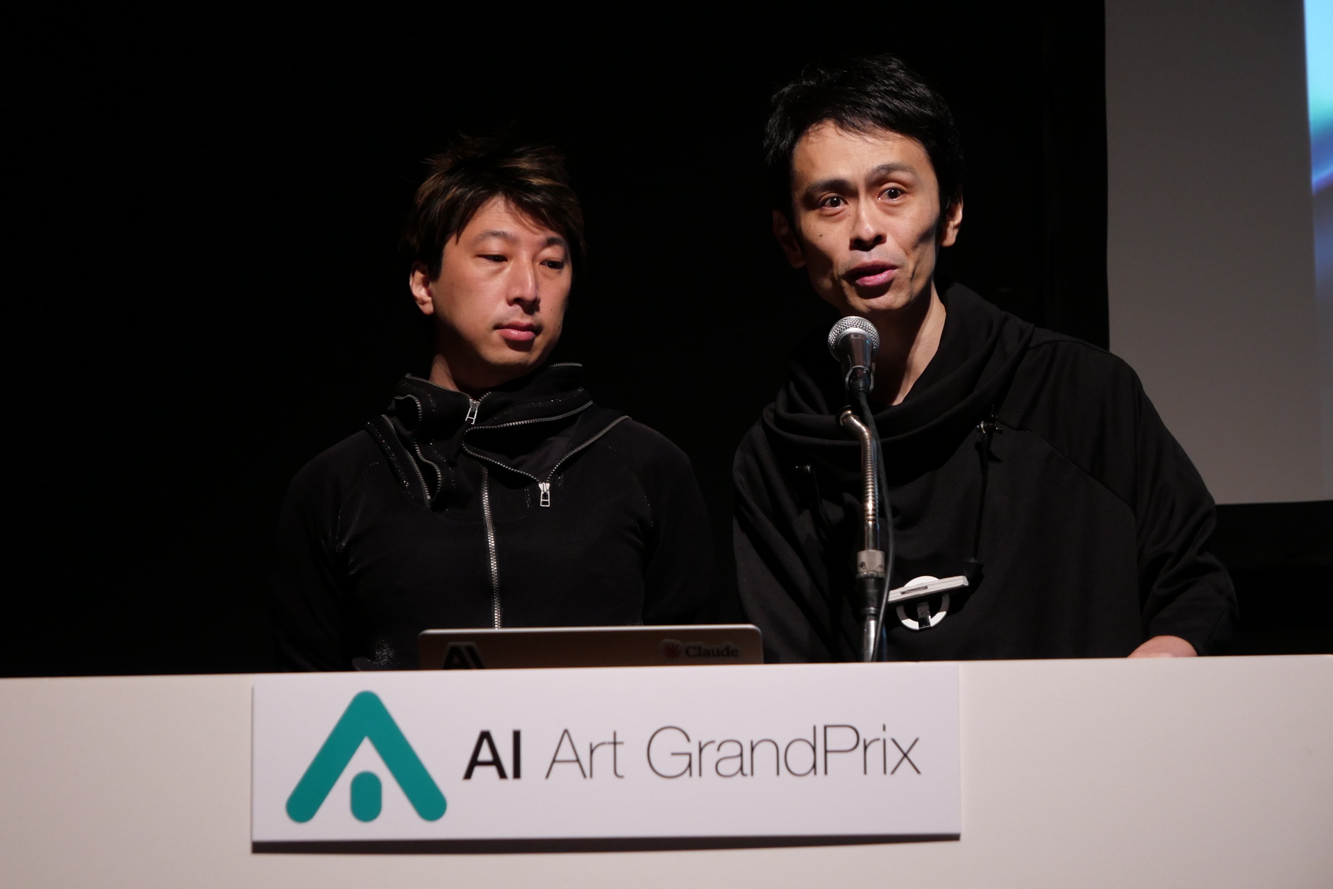 「Mouth2Mouth」の制作集団、majikitchen