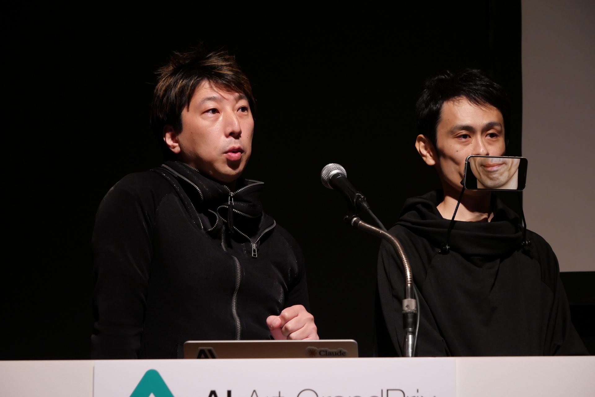 将来はAIによるリアル対話会話生成や、脳内思考からの直接発話などの機能追加も計画しているという