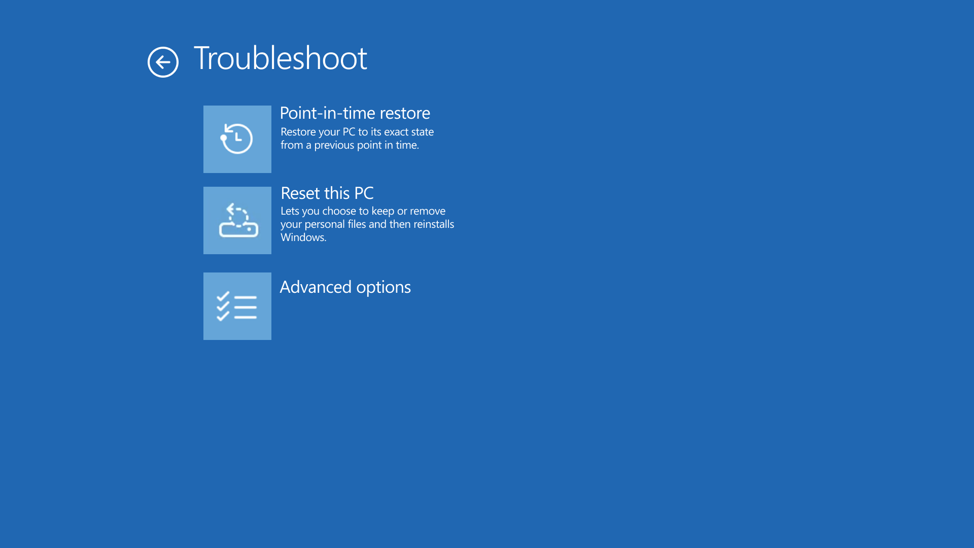 復元処理は「Windows 回復環境」（WinRE）から