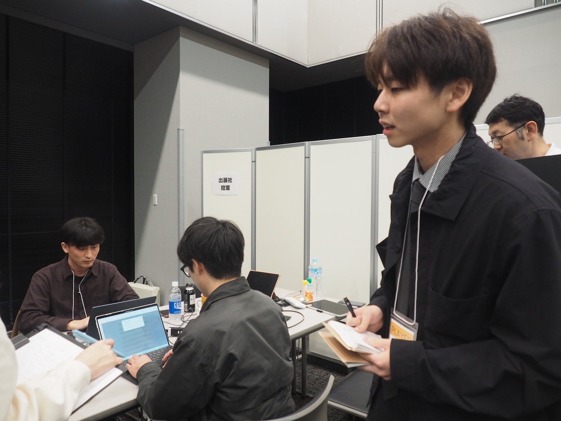 囲碁将棋部の中間発表の様子