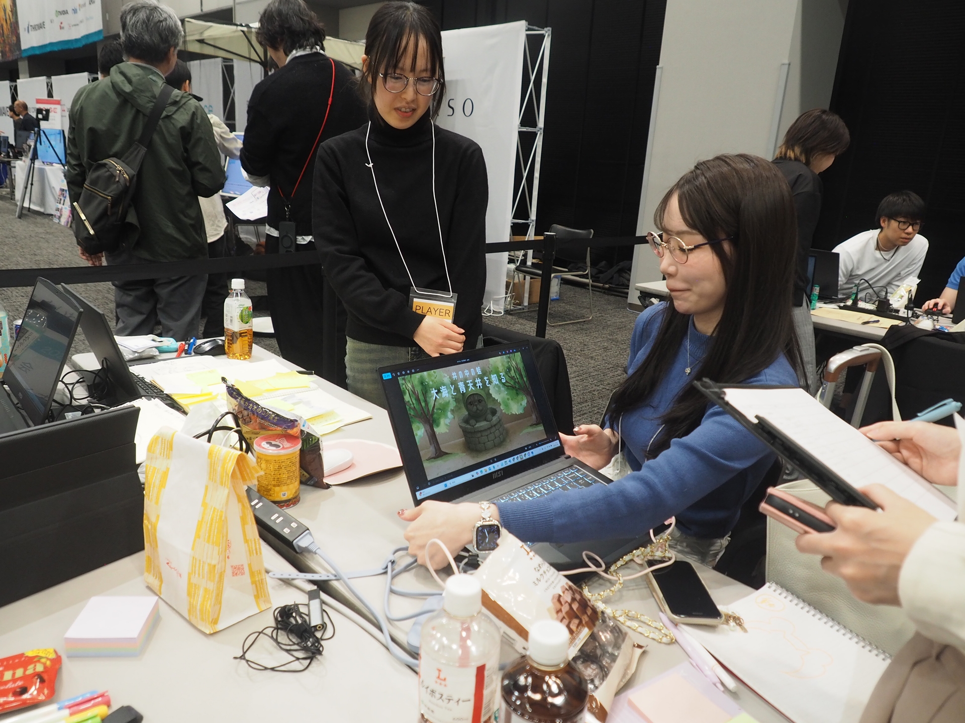 ねこアボカドVの中間発表の様子