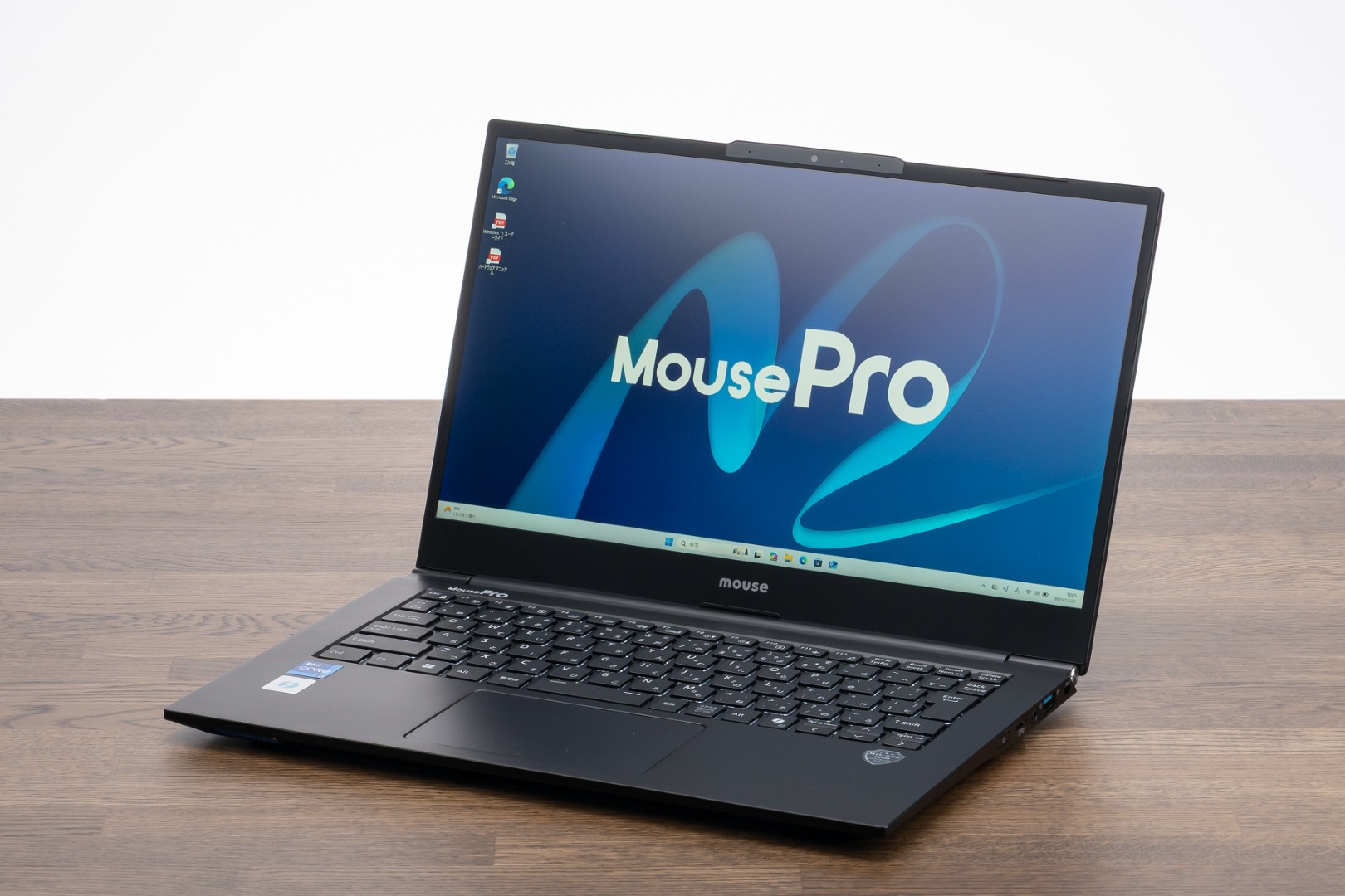 ビジネス向けモバイルノート「Mouse Pro G4」のNPU非搭載機である「<a href="https://www.mouse-jp.co.jp/store/g/gmpro-g4i7u01bkbcaw101dec/?utm_source=mdmr&utm_medium=content-text&utm_campaign=2512_mdnmr_copilot&utm_content=pr" class="strong nb" target="_blank">MousePro G4-I7U01BK-B</a>」を比較用としてお借りした。Core i7-1355Uを搭載したハイスペック機だ