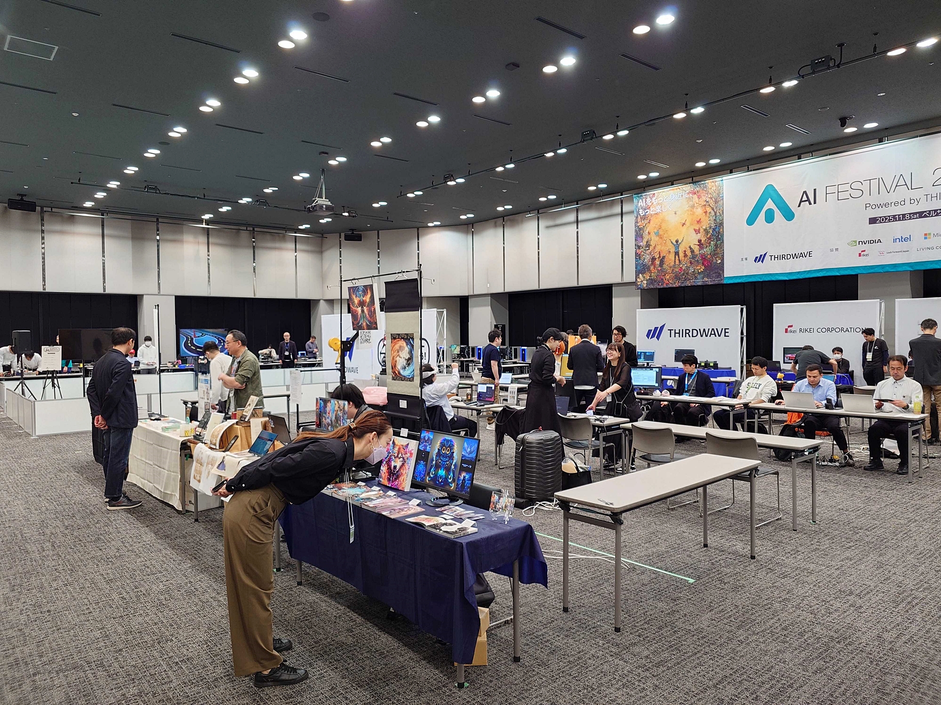 新企画「AIクリエイターズマーケット」会場の様子