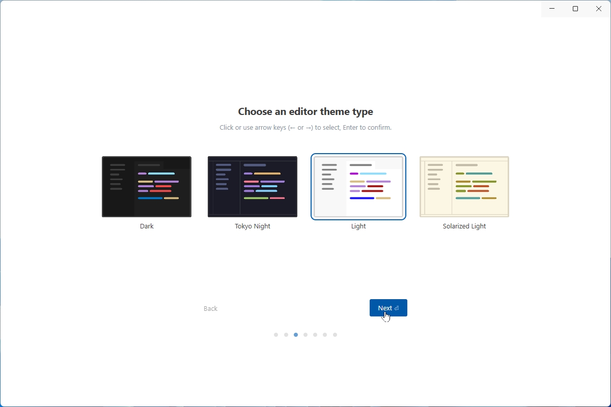 配色を選ぶ。ここでは白基調の「Light」を選択した