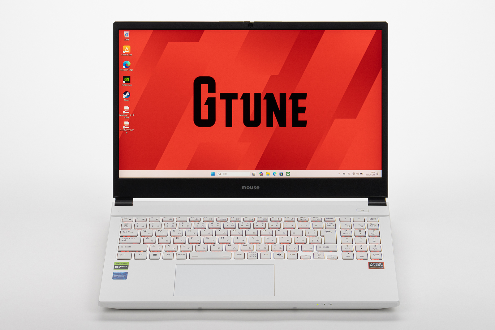 キーボードはテンキーあり。バックライトもついている。画面はWQHDの高解像度