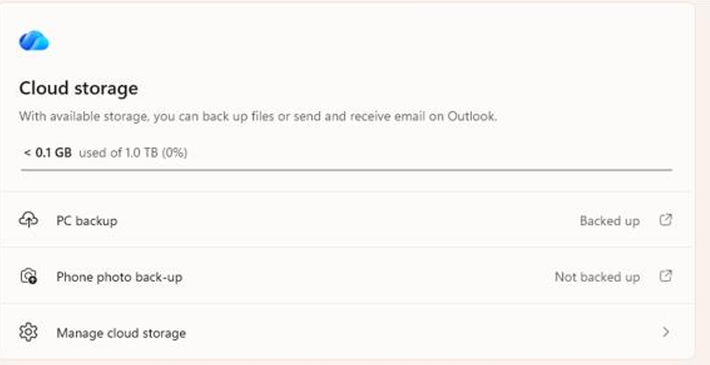 「Cloud storage」セクションに現れる「Phone photo back-up」。未設定の場合は「Not backed up」と表示される