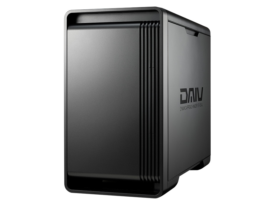 3Dモデル作成体験では、マウスコンピューターのクリエイター向けPC<a href="https://www.mouse-jp.co.jp/store/g/gdaiv-kma7g6tb6afdw102dec/" class="strong nb" target="_blank">「DAIV KM-A7G6T」</a>（GeForce RTX 5060 Ti (16GB) / Ryzen 7 9700X）を会場に設置。ローカルAI「Stable Diffusion」と「Pixal3D」を操作していただき、ローカルAIの活用を体験できます。