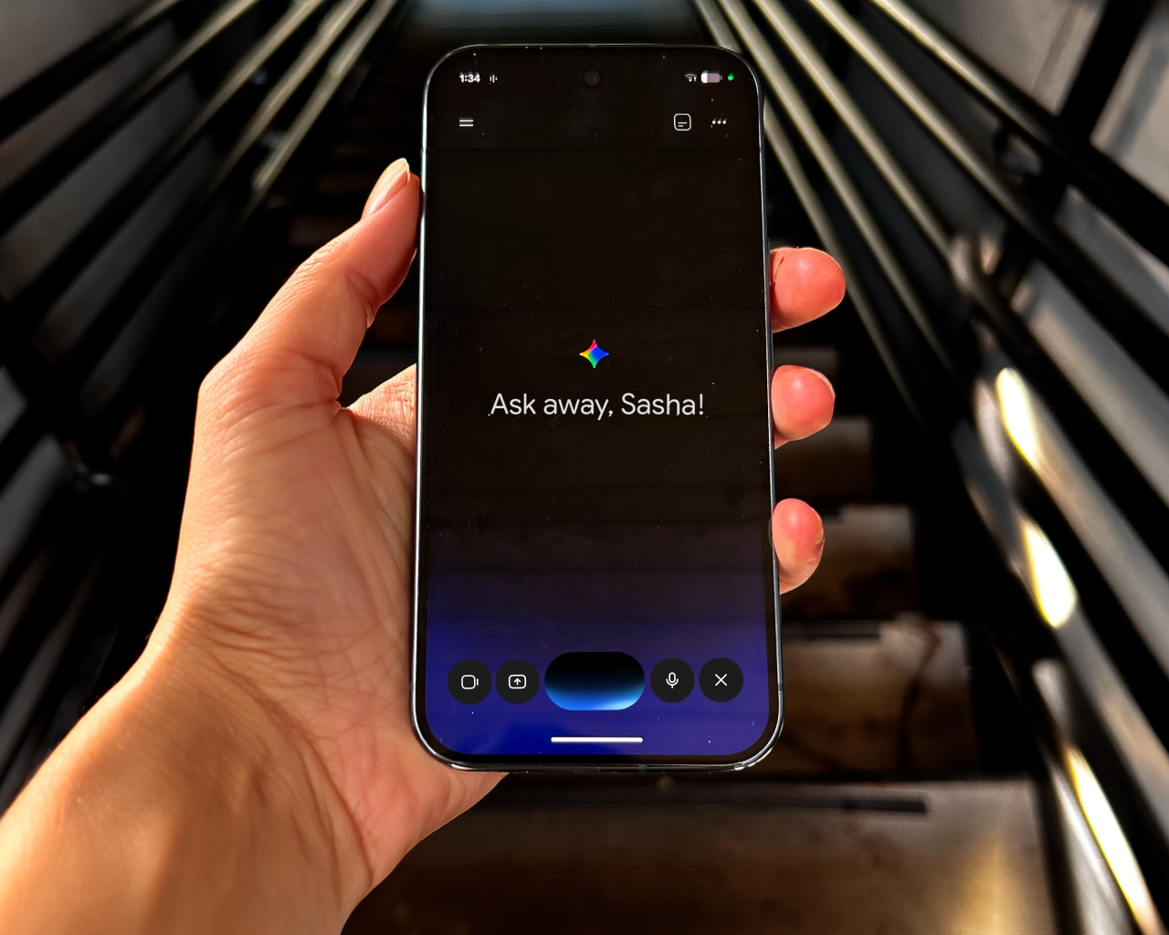 「Gemini Live」が単なる話し相手から仕事を片付ける相棒に
