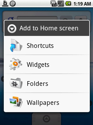 ホーム画面の背景をタップ＆ホールドすることで、ホーム画面にアプリケーションのショートカットや、アイコンを分類・整理するためのフォルダ、ウィジェットなどを自由に配置できる