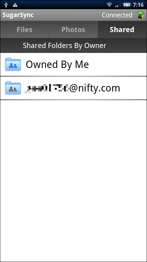 「ZumoDrive」のように“Photos”タブが用意されているほか、“Shared”タブから知り合いの共有フォルダにアクセスできる