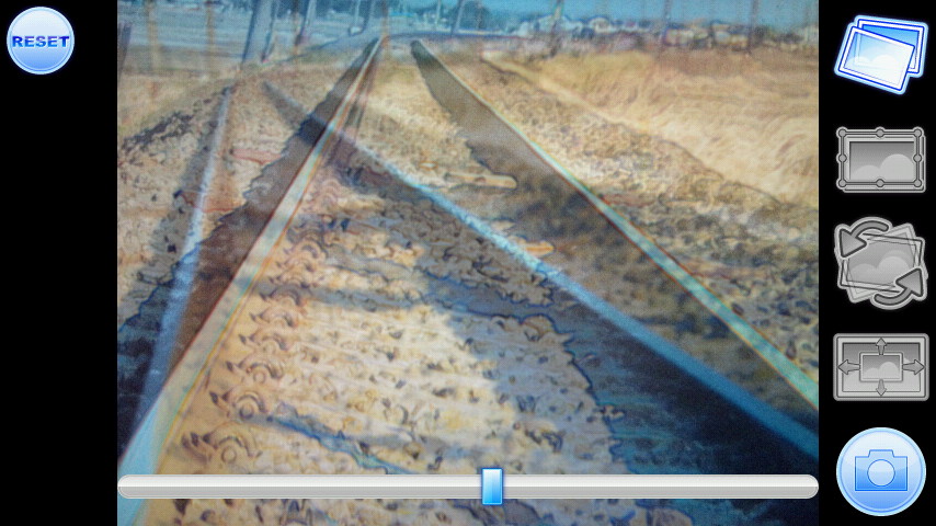 参考となる画像と重ねて同じアングルで写真撮影