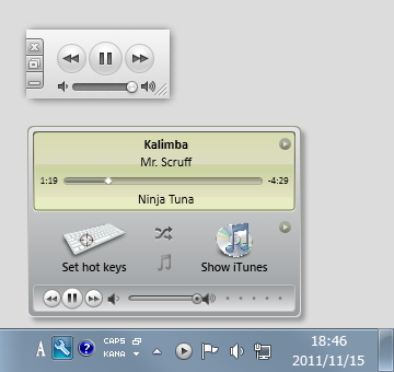 「iTunes」の“ミニプレーヤーモード”よりも情報量が豊富