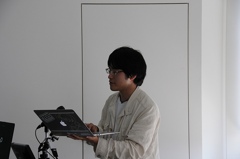 セッションを担当したきゅぶんず（@kyubuns）氏。今回の最年少スピーカーだ