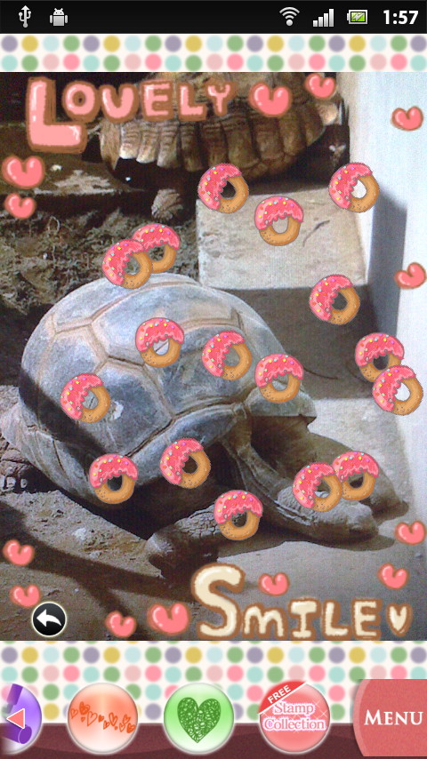 画面下部のツールバーの赤いハートアイコンからはスタンプの連続貼り付けができ、緑のハートアイコンからはスタンプをひとつずつ貼り付けることが可能