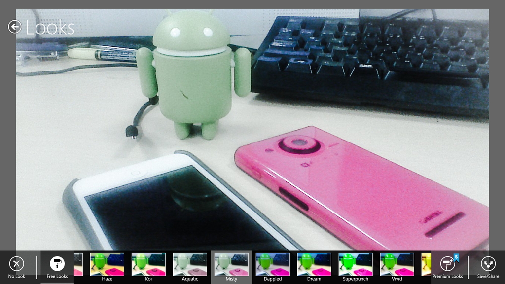 “Looks（ルックス）”と呼ばれるクイックフィルター機能を搭載