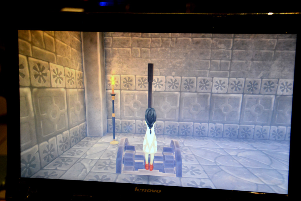 2人を交互に操作して、建物に仕掛けられた謎を解いていく