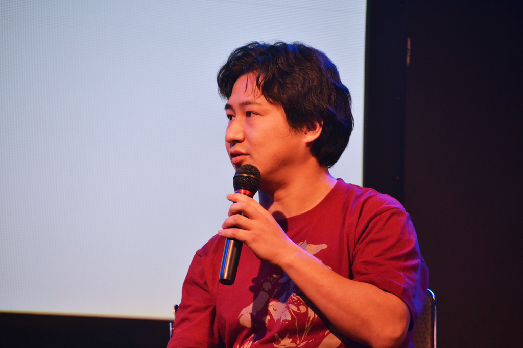 インディーゲームの代表として登壇した楢村氏。Kickstarterでのエピソードをいくつも語った